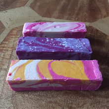 Load image into Gallery viewer, Gin Gift Bar Triple Pack