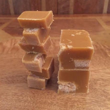 Load image into Gallery viewer, Ginger Nut Biscuit Fudge