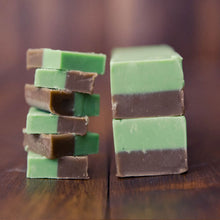 Load image into Gallery viewer, Chocolate & Mint Fudge