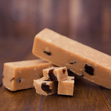 Load image into Gallery viewer, Rum and Raisin Fudge